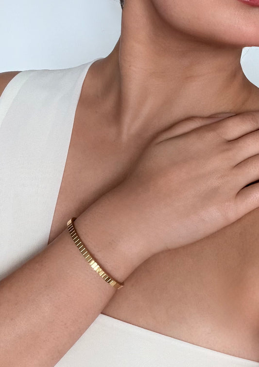 Ridge Bangle - Gold