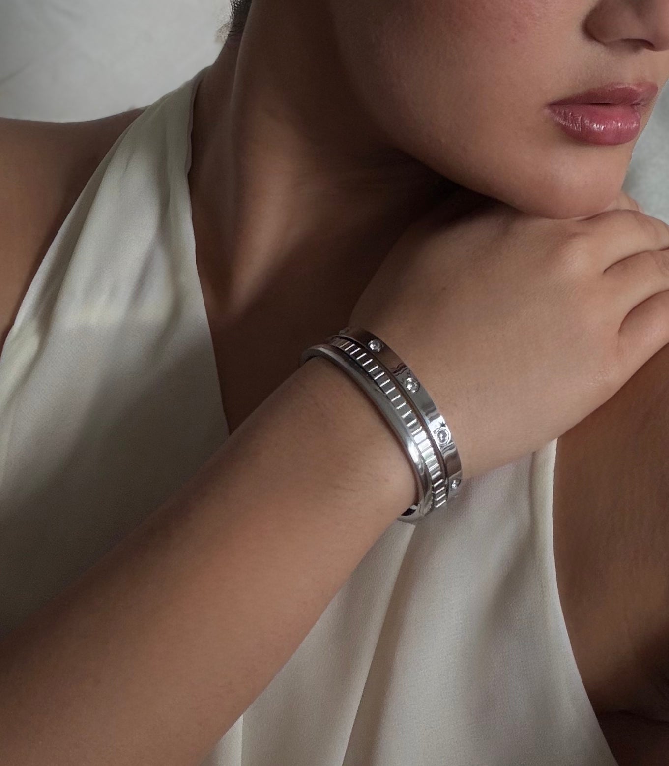 Sleek Bangle - Silver
